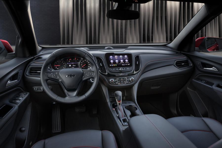 Торпедо Chevrolet Equinox RS 2020 года  (NA) (фото 15 из 23)
